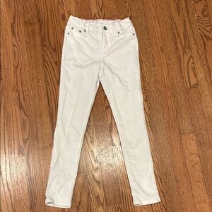 Vineyard Vines White Jeans with Pink Stitching